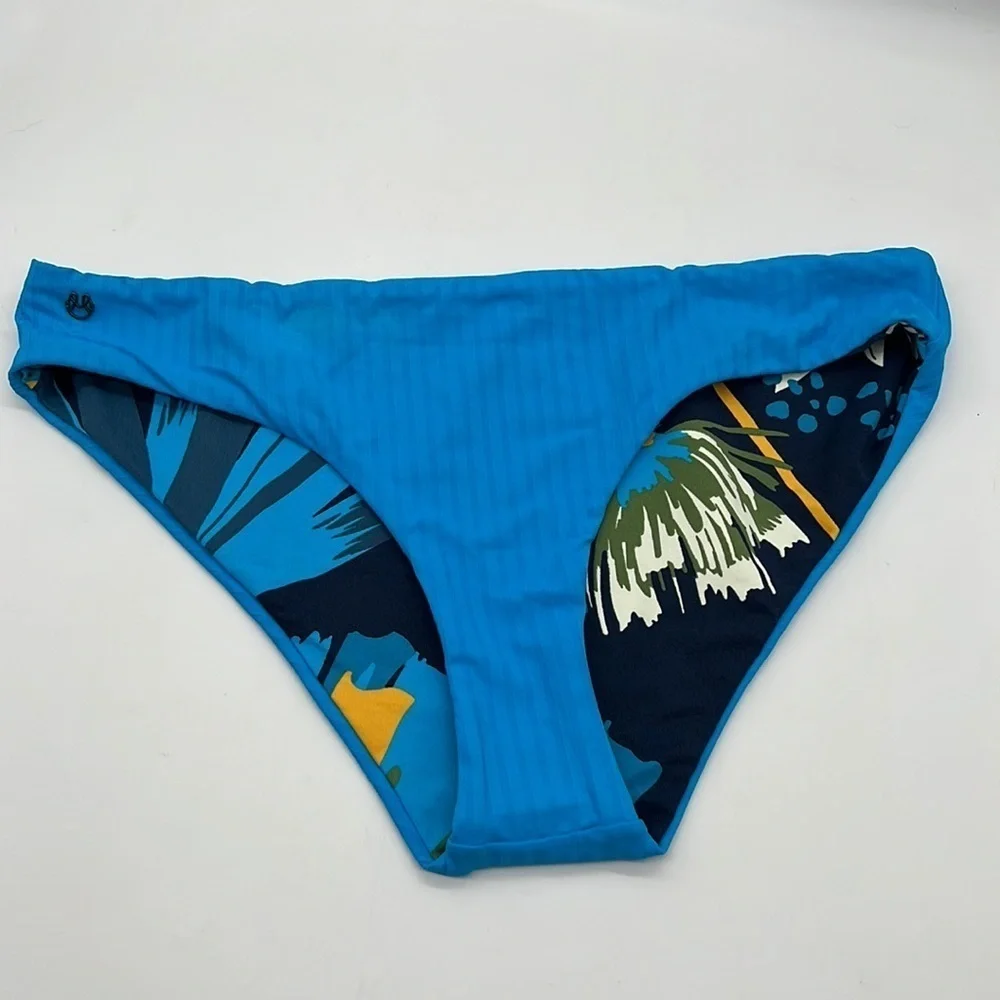Maaji Reversible Bikini Bottom - NWOT - Size Large